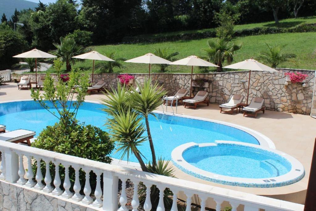 Elegance Duplexes By Monte Aria Herceg Novi Luaran gambar